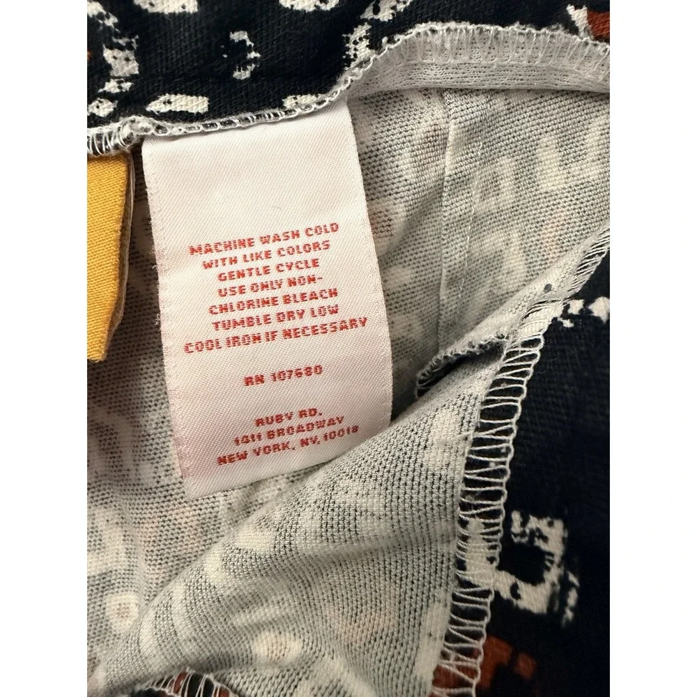 RUBY RD Ankle/Capri Pants Size 6 Geometric Print Black And White